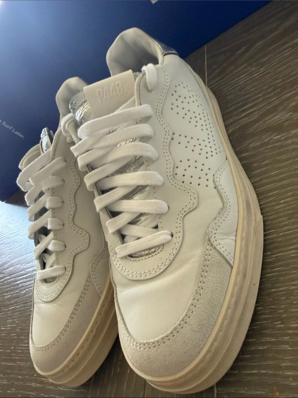 P448 Bali Platform sneaker Metallico women’s size 40 excellent considering
